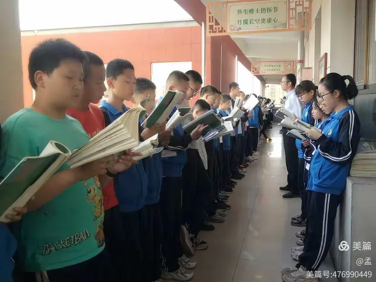 晨读晚诵——智慧照亮人心，朗朗书声盈满校园